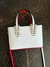 Mini crossbody Christian Louboutin blanco con logo clásico de la marca preloved - comprar en línea