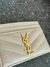 Tarjetero YSL color nude con logo dorado preloved - comprar en línea