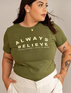 T-shirt Believe Verde Militar - comprar online