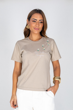 Tshirt Bordada Flores Seja Forte e Corajosa - comprar online