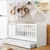 Quarto de Bebê Cômoda 5 Gavetas com Porta Berço Multifuncional Americano Cléo Branco Fosco Carolina Baby - comprar online