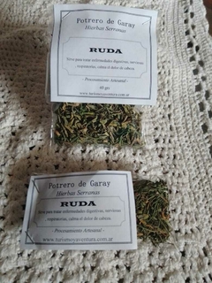 Hojas de Ruda