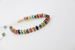 Pulsera de Hilo Boho con Piedra Multicolor - Ankara Joyas