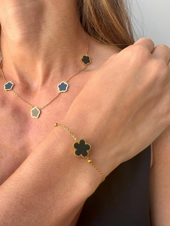 Pulseira Trevo Flor Madrepérola Banhada a Ouro 18k - comprar online