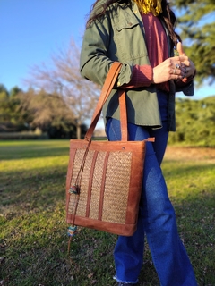 CARTERA cuero+cesteria