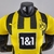 Camisa amarela e preta do Borussia Dortmund, modelo 22/23 para jogadores, fabricada pela Puma.

