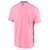 Camisa rosa do Everton, modelo away 22/23, com detalhes em azul e logotipo do time.

