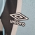 Camisa masculina do Grêmio, modelo I 22/23, nas cores azul e preto, com logo da Umbro e patrocínio da Banrisul.