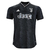 Camisa preta da Juventus II 22/23, modelo torcedor masculino da Adidas, com detalhes em branco e logo da Jeep.