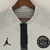 Camisa cinza do Paris Saint-Germain II 22/23, modelo torcedor masculino, com logo da Jordan e patrocinador Qatar Airways.

