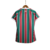 Camisa feminina do Fluminense I 23/24 da Umbro, com listras tricolores em verde, grená e branco.