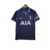 Camisa do Tottenham II 23/24, modelo torcedor masculino, na cor azul, com detalhes em branco e logo da Nike.