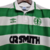 Camisa retrô do Celtic de 1987/1989, em verde e branco, com listras horizontais e logo da Umbro.

