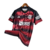 Camisa do Flamengo I 23/24 masculina, vermelha e preta, com detalhes em preto e logo do clube.