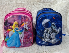 MOCHILA INFANTIL 3 CIERRES C/RELIEVE en internet