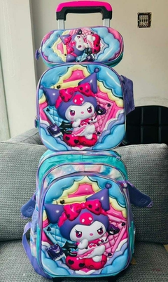 Imagen de MOCHILA KUROMI CON RUEDAS 3 EN 1 C/CARTUCHERA Y LONCHERA