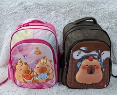 MOCHILA CAPIBARA C/RELIEVE 2 CIERRES - tienda online