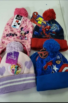 GORROS CON GUANTES DISNEY