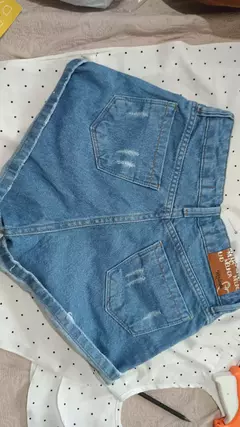 Shorts jeans com brilho - comprar online