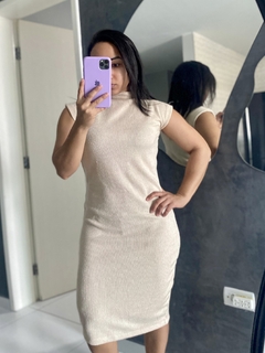 VESTIDO MIDI CANELADO