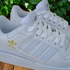 Adidas FORUM Total White en internet