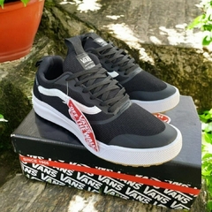 Vans ULTRARANGE Negras - Importadas