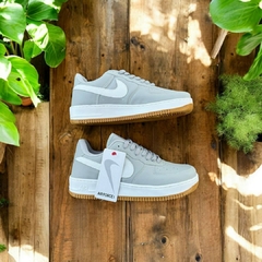 Nike PREMIUM Gris en internet