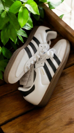 Adidas Samba Blanco con negro en internet