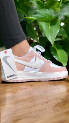 Nike PREMIUM Rosa - comprar online