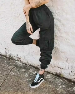 Calça cargo tactel