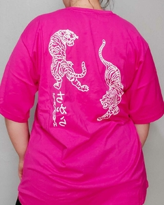 Camiseta tigre lateral pink - comprar online