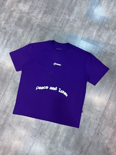 CAMISA APPROVE HUGE PEACE AND LUV 2 - comprar online