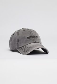 BONE DUST DAD HAT STONE na internet