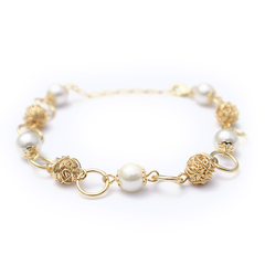 PULSEIRA COM 5 ROSAS E 8 AROS - comprar online