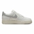 Tênis Nike Air Force 1 Silver Swoosh na internet