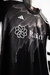 camisa-besiktas-2023-2024-23-24-adidas-reserva-away-fora-número-ii-preta-preto-penas-águia-grafico-gola-v-mangas-pretas-três-listras-cinza-claro-süperlig-uefa-conference-league-3