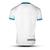 camisa-titular-olympique-de-marseille-2023-24-i-home-kit-branca-tonalidade-cinza-gola-punhos-azul-celeste-logo-puma-escudo-histórico-ligue-3