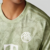 camisa-bayer-de-munique-munchen-edição-especial-oktoberfest-2023-2024-23-24-verde-com-detalhes-escudo-antigo-adidas-neuer-davies-kimmich-goretzka-harry-kane-leroy-sane-musiala-5