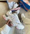 NB 9060 Branco e rosa detalhes