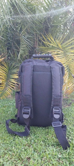 MOCHILA 55 LITROS MOLLE NEGRO - comprar online