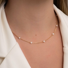 CHOKER COM CORRENTE DE VENEZIANA E PÉROLAS PEQUENAS (013948)