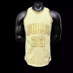 CAMISA BULLS SILK VERSION DOURADA