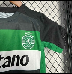 Kit infantil Sporting 2024/2025 Nike na internet