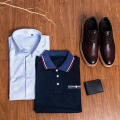 KIT Sapato Casual Masculino Couro Mogno + Camisa Mista Azul + Polo Azul Marinho + Brinde Porta Cartão