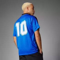 Conjunto Maradona 94 (Camiseta + Buzo de regalo) en internet