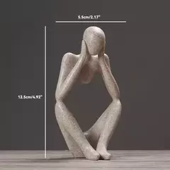 Estatueta Moderna em Resina na internet