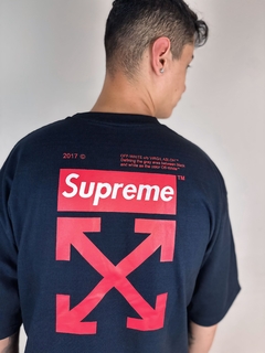 Camiseta Supreme Oversized na internet