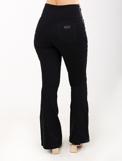 Calça Flare Preta Alepo Black Peletizado 1762860 na internet