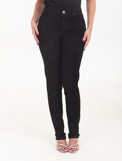 Calça Skinny Escura Kayara Black-Jeans 1762968 - comprar online