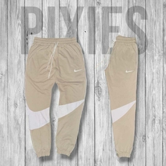 Jogging Nike Swosh beige